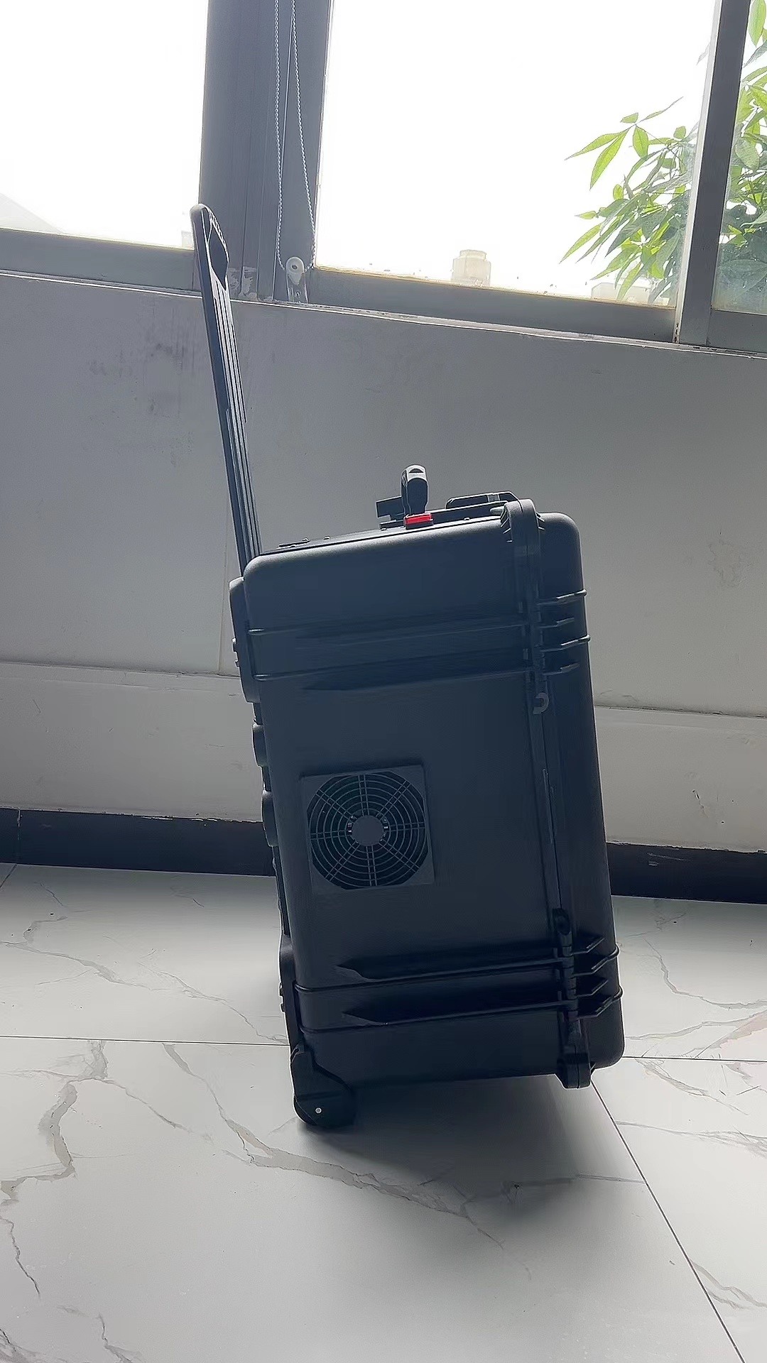 嵩县手拉箱型移动通信干扰器